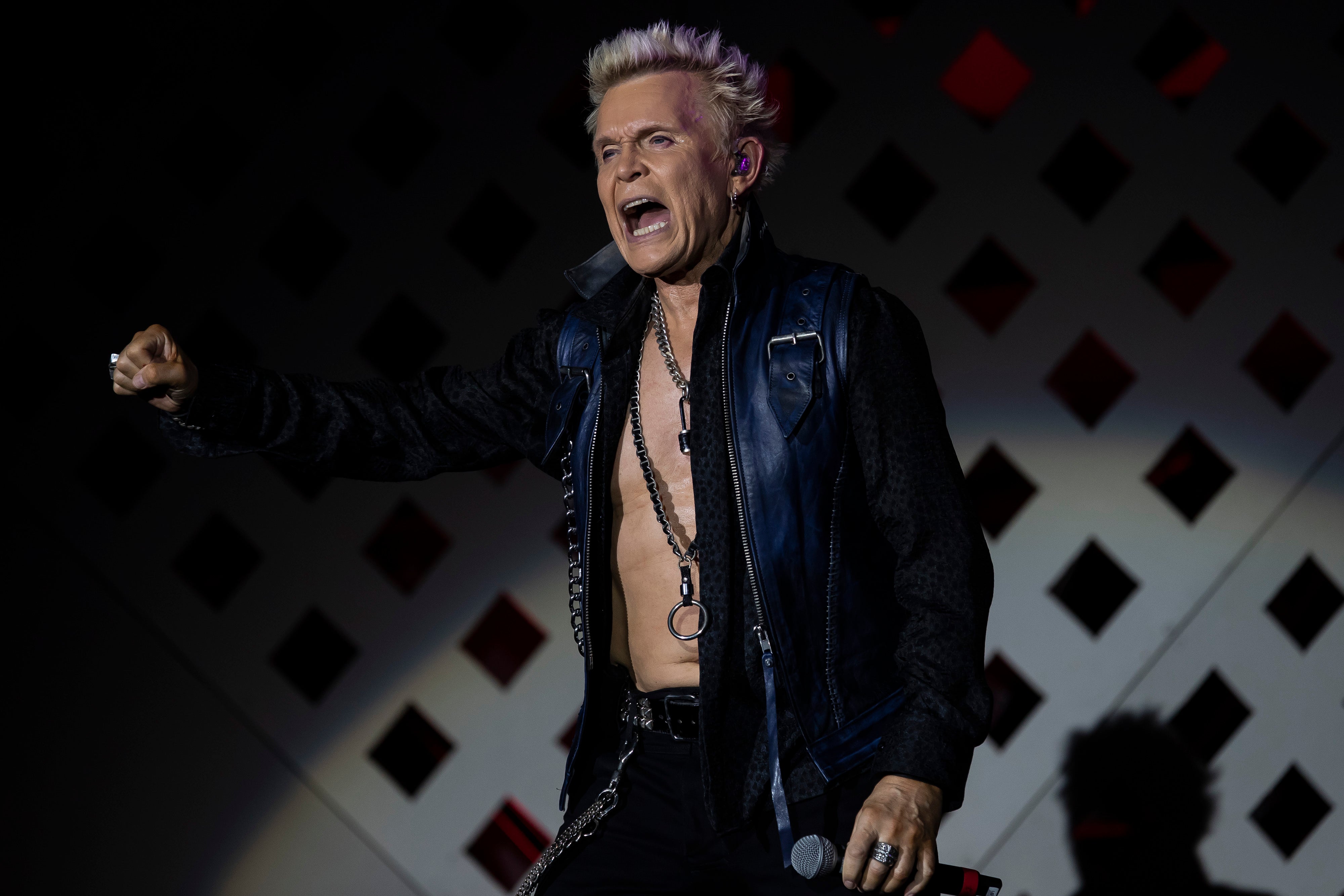 SUPER BOWL-BILLY IDOL