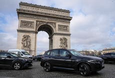 Parisinos votan para decidir si sacar las camionetas SUV de las calles de la capital francesa
