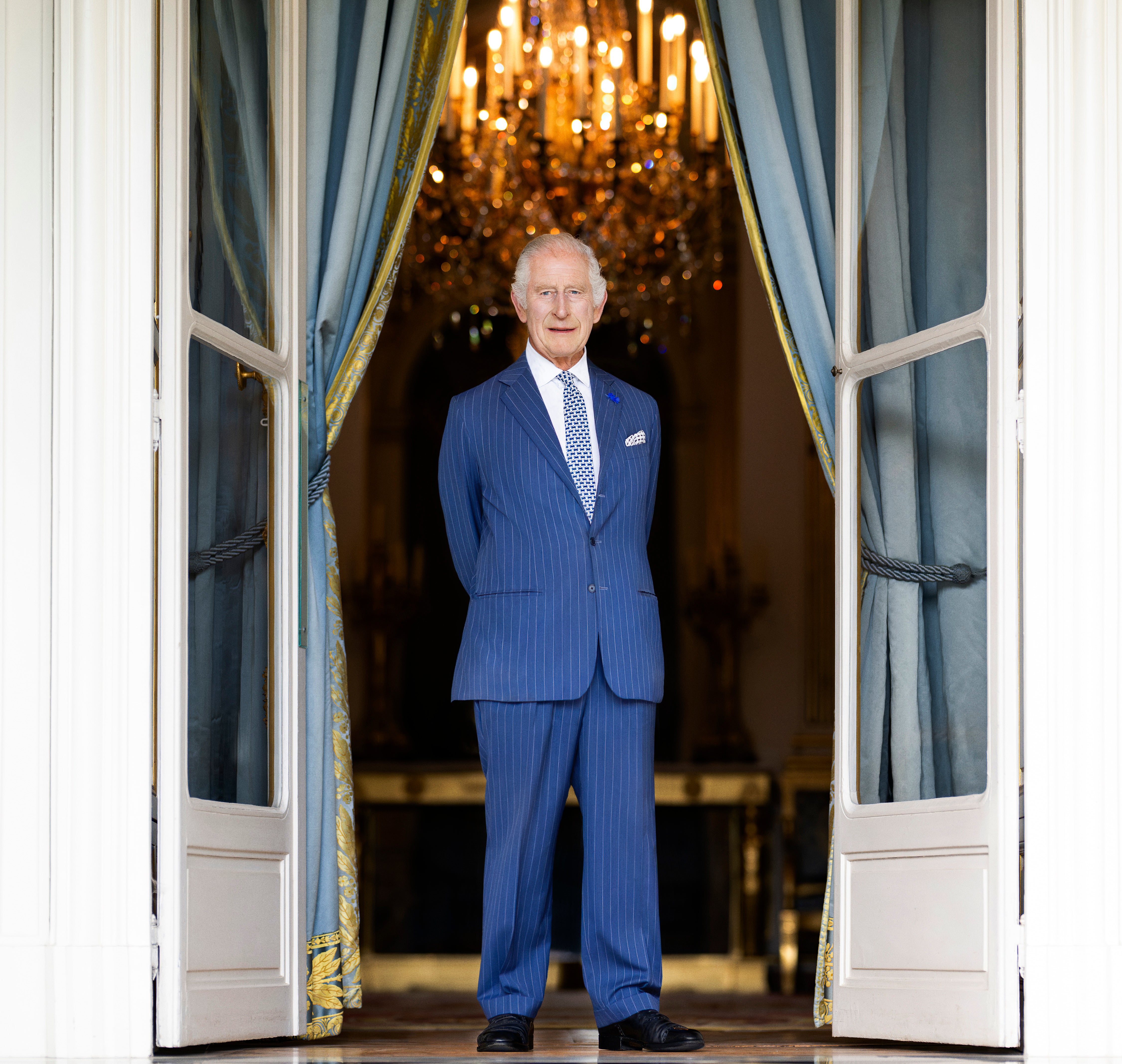 El Palacio de Buckingham informó que Carlos “sigue siendo totalmente positivo sobre su tratamiento”