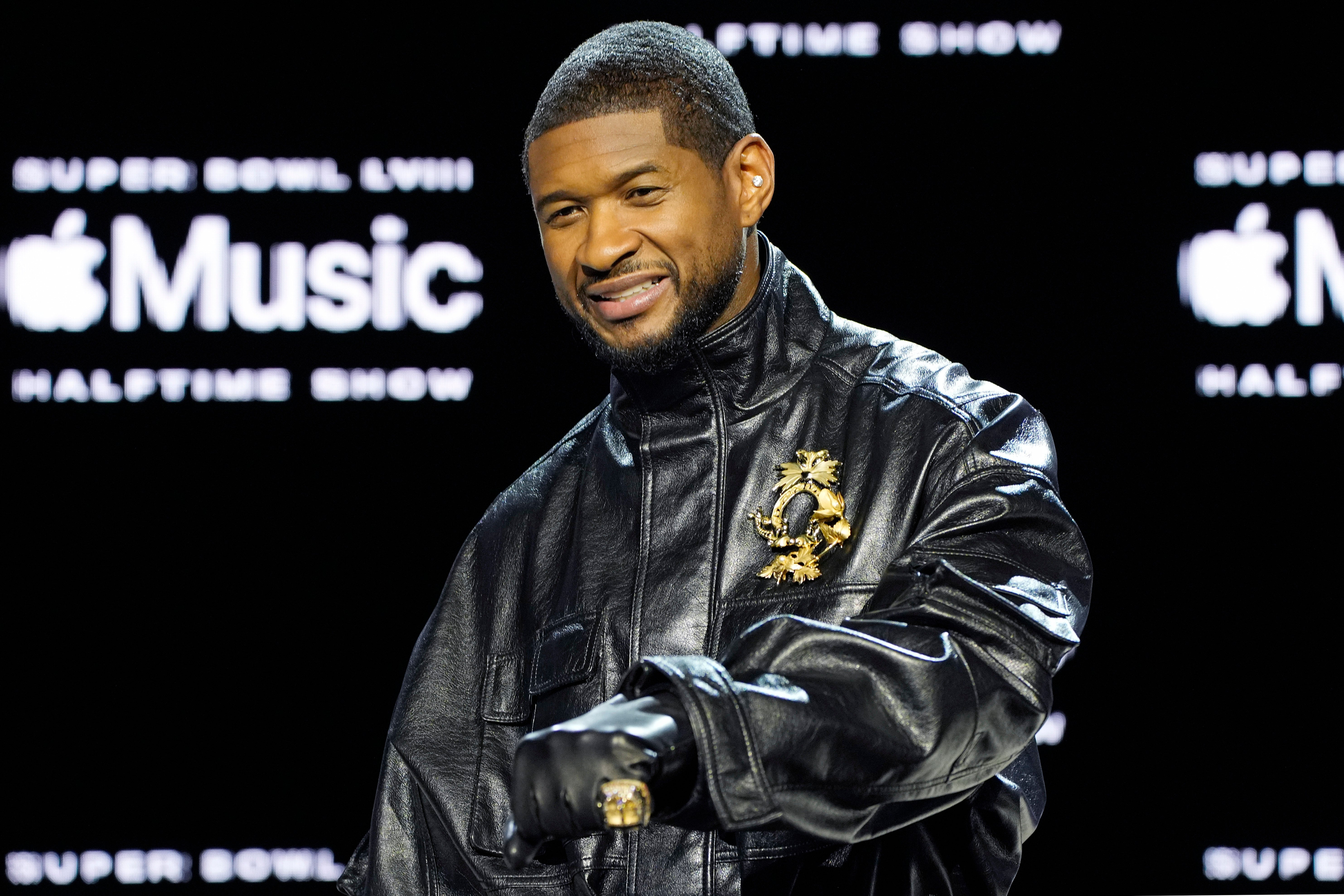 SUPER BOWL-USHER