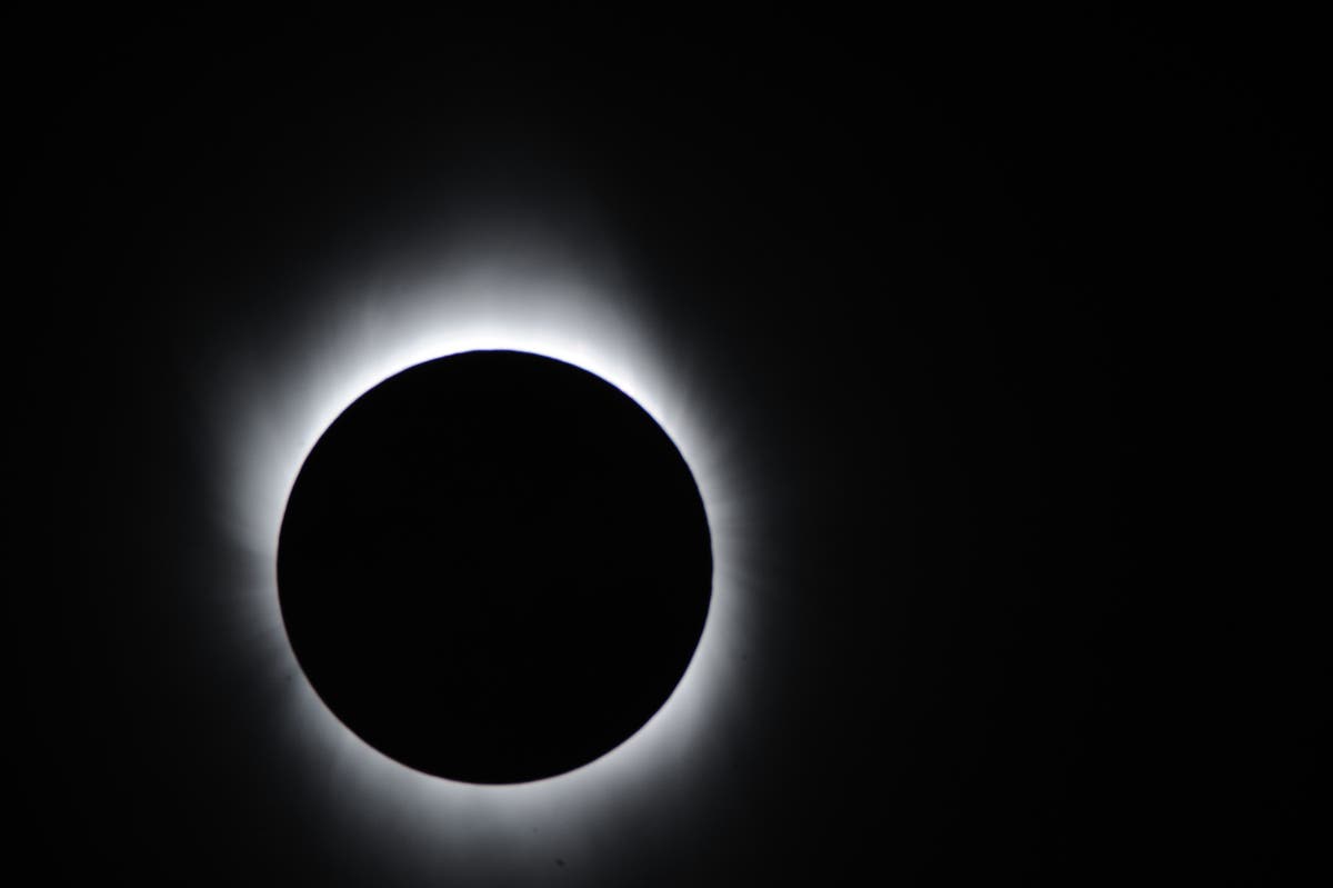 Eclipse total de 2024 cuándo es y cómo verlo en Estados Unidos