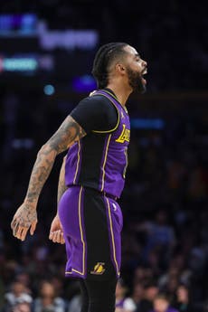 Lakers anotan 87 puntos en la 1ra mitad; doblegan 139-122 a Pelicans