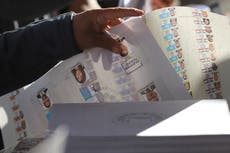 En medio de denuncias, El Salvador continúa el escrutinio final para elección de diputados