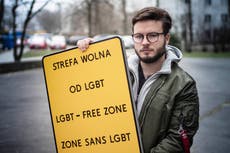 Activista LGBTQ ve "nuevo inicio" tras disculpa en TV estatal en Polonia