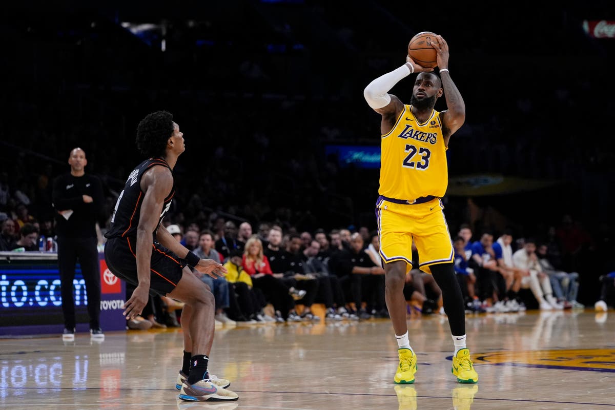 Lebron Y Davis Guían A Lakers Hacia Triunfo Sobre Pistons Su 5ta Victoria En 6 Partidos 0148