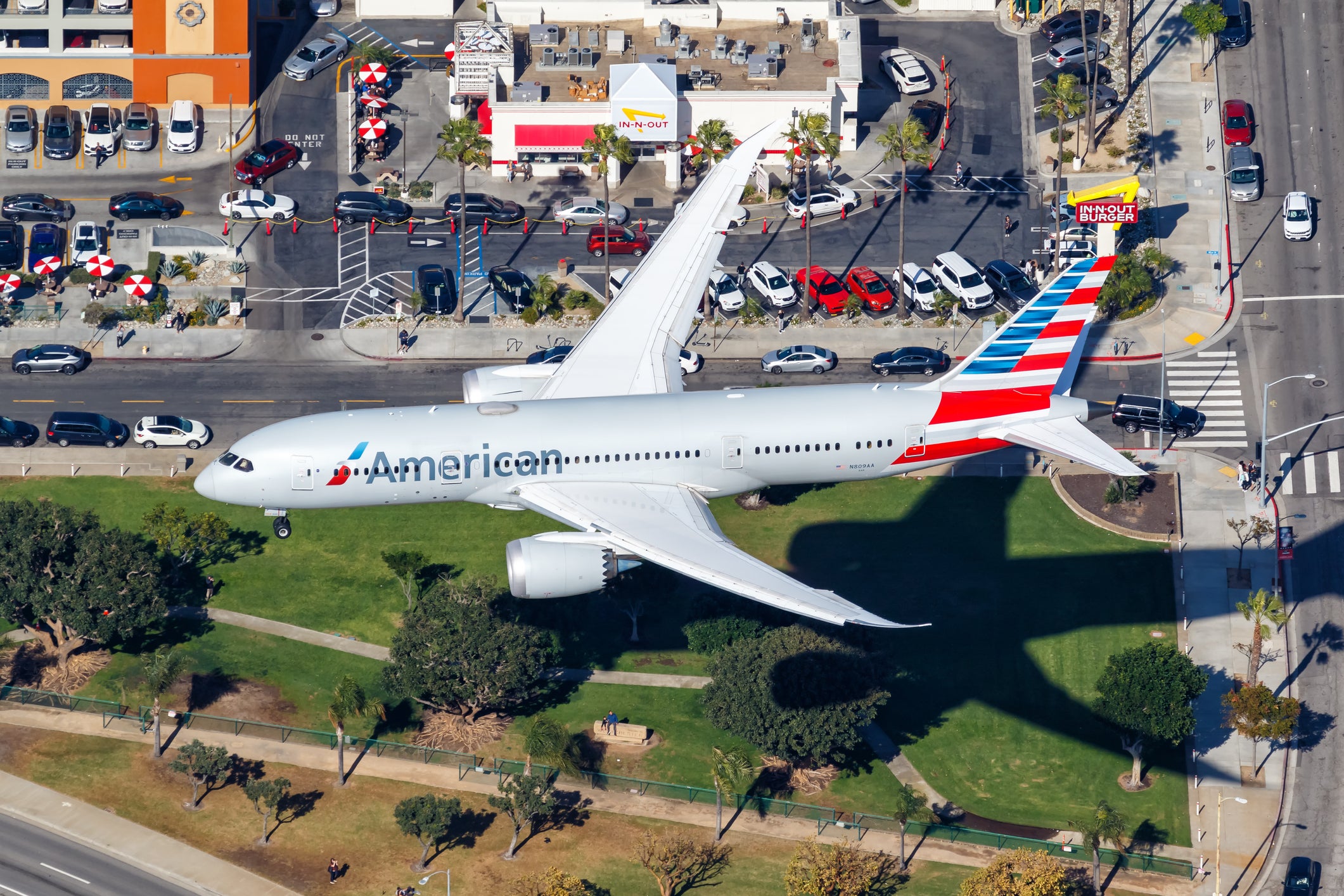 Un Boeing 787-8 Dreamliner se desvió de su trayecto previsto cuatro veces en 25 días