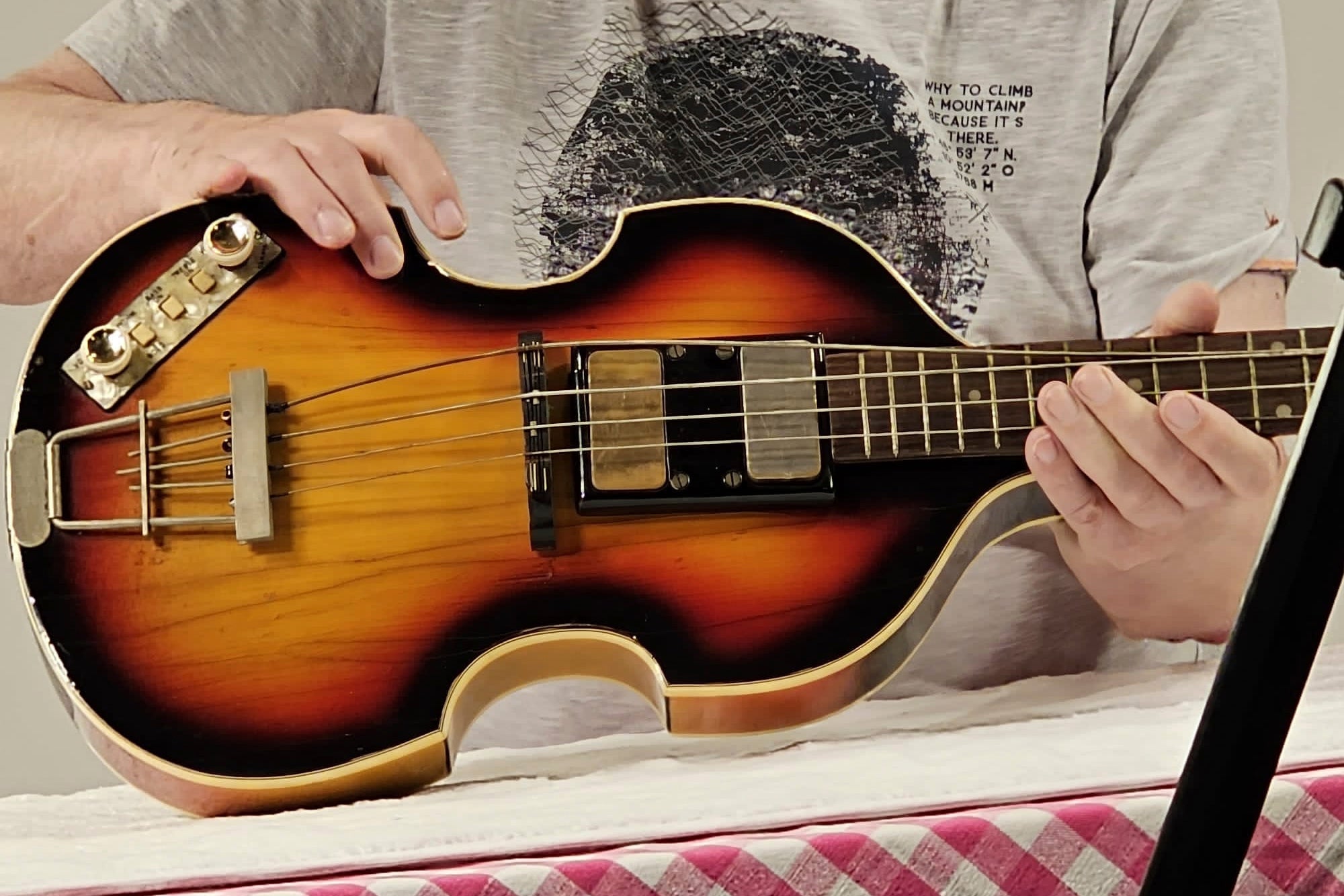 PAUL MCCARTNEY-BAJO ROBADO