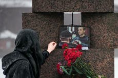 En el Ártico ruso, madre de Alexei Navalny busca el cuerpo de su hijo