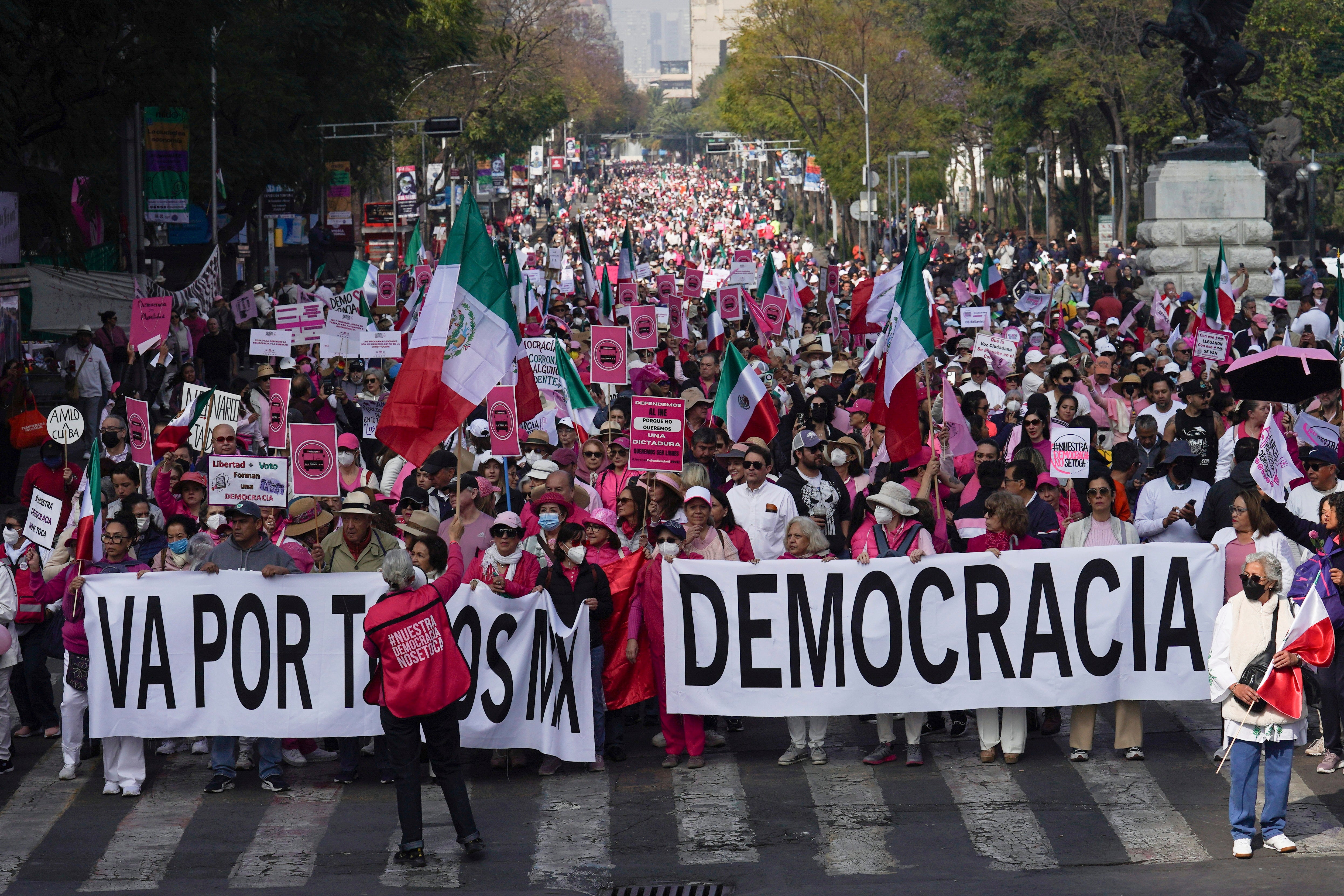 MÉXICO-MARCHA POR LA DEMOCRACIA