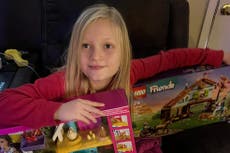 EE. UU: buscan a una niña de 11 años que desapareció en una parada de autobús