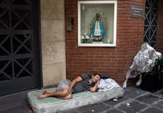 AP Explica: la pobreza se dispara en Argentina y estalla la polémica