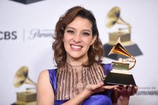 Gaby Moreno disfruta las mieles de su primer Grammy con el lanzamiento de “Dusk”