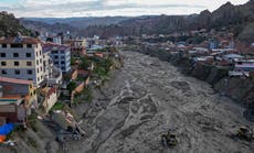 Lluvias persistentes azotan Bolivia; tres casas caen a un río en la ciudad de La Paz