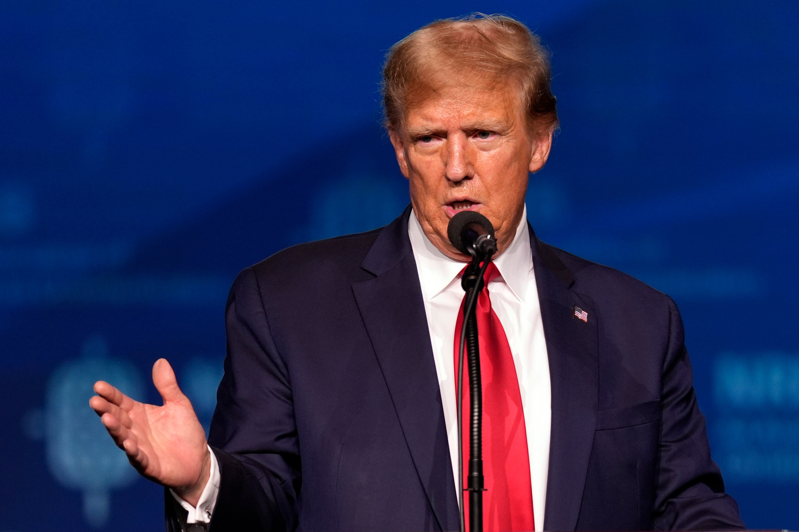 Donald Trump dio un discurso con aire cansino ante un grupo de cristianos conservadores el 22 de febrero