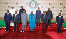 Grupo de países en África retira sanciones a Níger a meses del golpe militar