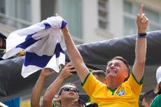 Miles de partidarios de Bolsonaro se reúnen para defenderlo de problemas judiciales