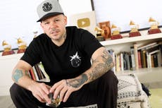 Residente toma enfoque maximalista en “Las letras ya no importan”