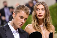 Hailey Bieber edita pie de foto en Instagram en medio de rumores sobre Justin