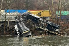 Se descarrila tren en Pensilvania; no se reportan heridos ni fuga de materiales peligrosos