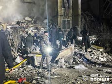 Sube la cifra de muertos de ataque de dron ruso contra ciudad portuaria ucraniana