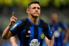 Con gol de Alexis, Inter da otro paso por el scudetto al vencer 2-1 a Genoa