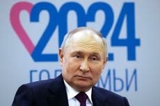 Cómo la represión del disenso de Vladímir Putin se convirtió en su sello en sus 24 años en el poder