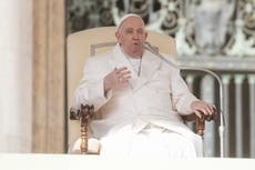 El papa se reúne con junta de protección infantil en medio de escándalo de abuso sexual