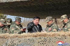 Corea del Norte lleva a cabo ejercicios de artillería en respuesta a maniobras de Surcorea y EEUU