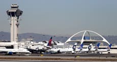 Avión aterriza de emergencia en Los Ángeles; es el 4to percance de United Airlines en la semana