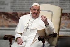 Papa: Ucrania debería tener la "valentía" de alzar "bandera blanca" y negociar fin de guerra