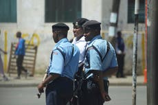 Gobierno de Kenia suspende despliegue de policías en Haití por violencia que asola al país caribeño