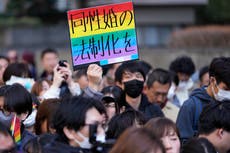 Negar uniones entre personas del mismo sexo es inconstitucional, dice alto tribunal de Japón