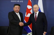 Kim Jong Un disfruta una limusina rusa que le regaló Putin