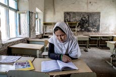 El curso escolar comienza en Afganistán con más de un millón de niñas vetadas por el Talibán