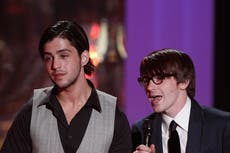 Josh Peck rompe el silencio sobre las revelaciones de abuso sexual de Drake Bell