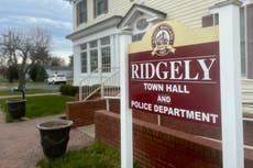 Pueblo en Maryland suspende a toda su fuerza policial