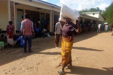 Malaui sigue a Zambia y declara desastre por sequía mientras El Niño lleva hambre al sur de África