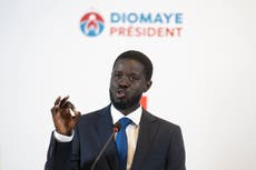 El presidente electo de Senegal promete combatir la corrupción tras una gran victoria