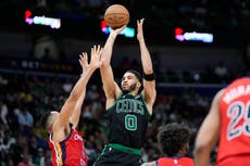 Tatum aporta 23 puntos a triunfo de Celtics sobre Pelicans, 104-92