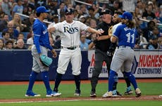 Los pitchers Génesis Cabrera de Toronto y Yohan Ramírez de Mets, suspendidos 3 juegos