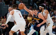 Jokic comanda a Nuggets con 26 puntos, 18 rebotes y 16 asistencias, para vencer 130-101 a Cavaliers