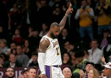 LeBron James encesta 40 puntos e iguala marca personal de 9 triples; Lakers 116-104 vencen a Nets