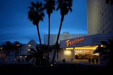 El Tropicana de Las Vegas cierra tras 67 años