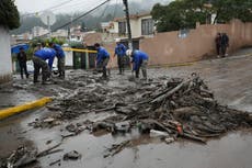 Un aluvión por fuertes lluvias deja un fallecido en el norte de Quito
