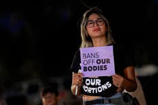 AP Explica: Fallo de Corte Suprema de Arizona restablece un veto casi total al aborto de 1864