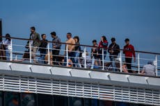 España deportará a varios pasajeros que llegaron en crucero con visados falsos