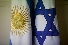La justicia argentina responsabiliza a Irán por atentado AMIA y lo declara crimen de lesa humanidad