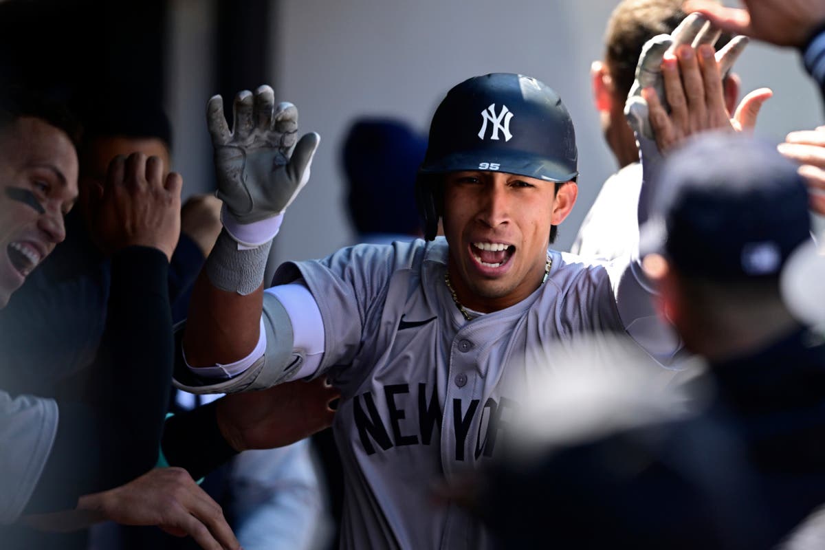 Con jonrón de Cabrera, Yankees se lleva el primer juego de la doble