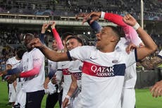 Con doblete de Mbappé, PSG remonta al Barcelona para avanzar a semis de la Liga de Campeones