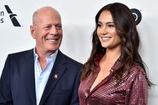 La esposa de Bruce Willis habla de la “bendición y maldición” de su demencia
